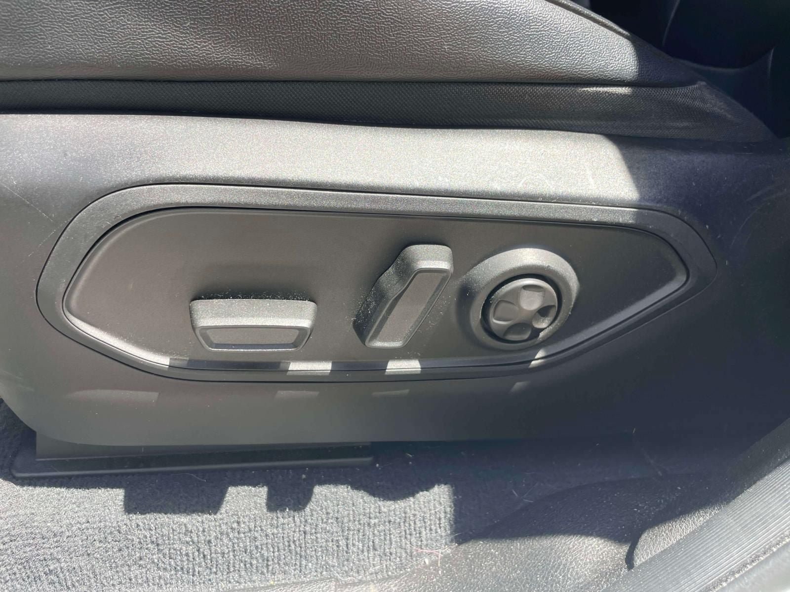 Used 2023 Jeep Grand Cherokee Limited AWD/4WD image 17