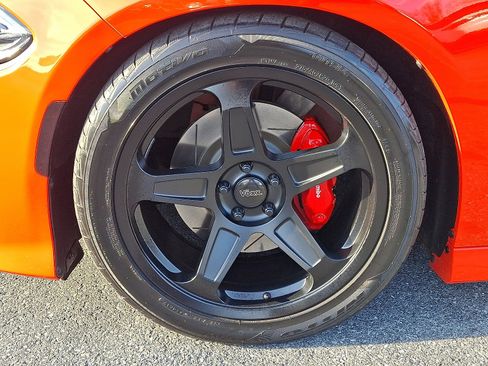 Used 2016 Dodge Charger R/T Scat Pack w/ Driver Confidence Group image 9