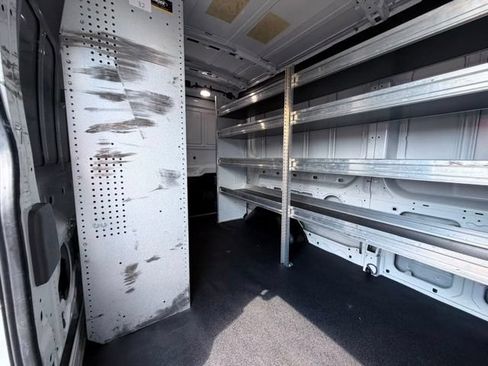 Used 2020 Ford Transit 250 Medium Roof RWD image 21