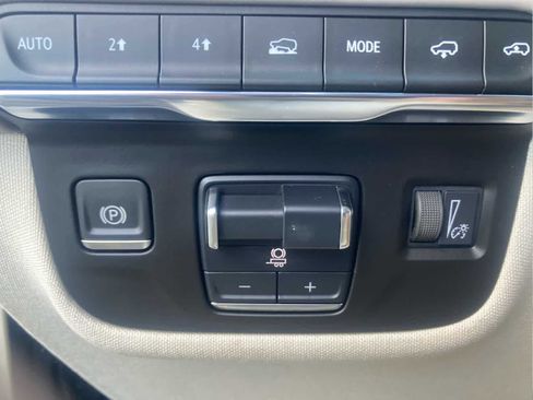 Certified 2021 Cadillac Escalade ESV Premium Luxury Platinum image 21