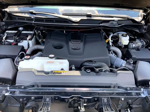 Used 2024 Toyota Tundra SR5 w/ SR5 Premium Package RWD image 29