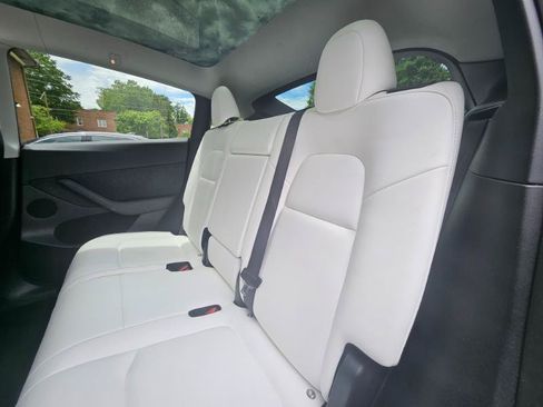 Used 2023 Tesla Model Y AWD image 60