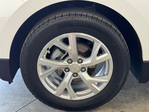 Used 2021 Chevrolet Equinox Premier AWD/4WD image 36
