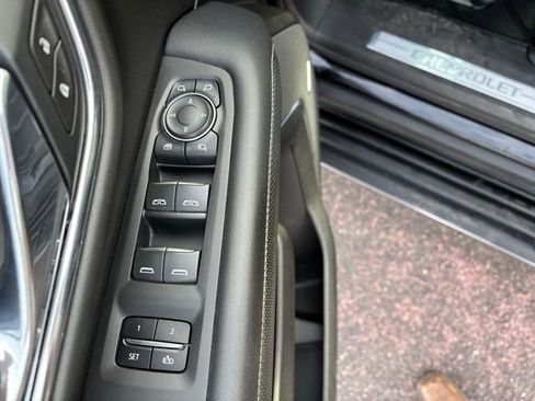 Used 2021 Chevrolet Tahoe Premier w/ Premium Package image 6