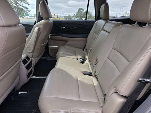 Used 2017 Honda Pilot EX-L image 7