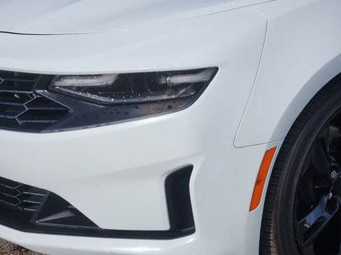 Used 2021 Chevrolet Camaro LT w/ Technology Package image 8