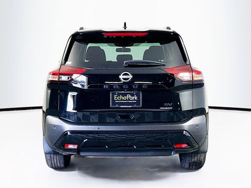 Used 2023 Nissan Rogue SV w/ SV Premium B Package image 7