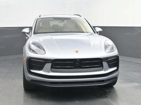 New 2026 Porsche Macan AWD/4WD image 10