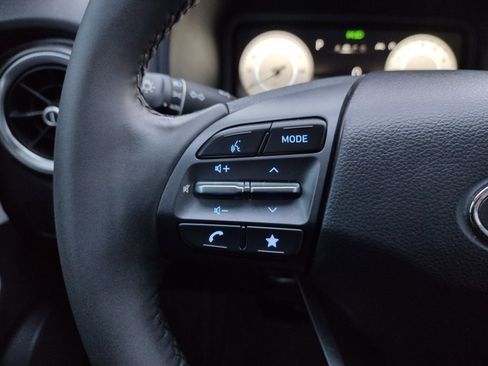 Used 2023 Hyundai Kona Limited image 25