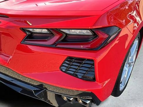 Used 2022 Chevrolet Corvette Stingray Preferred Conv w/ 2LT image 35