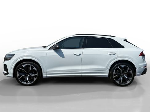 Used 2022 Audi RS Q8 w/ Carbon Optic Package AWD/4WD image 2
