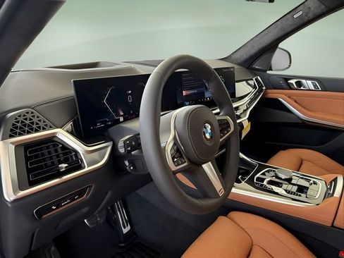 Used 2026 BMW X7 xDrive40i image 23