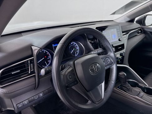 Used 2024 Toyota Camry SE FWD image 9