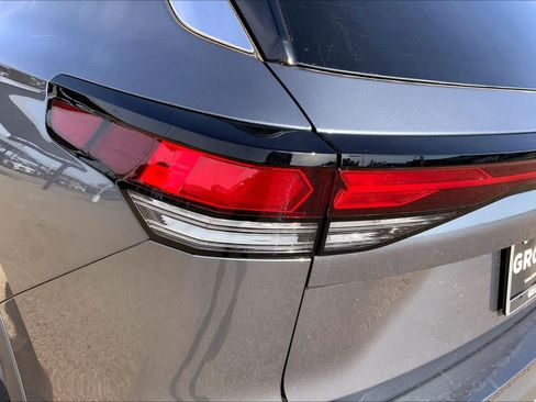 New 2026 Volkswagen Tiguan S FWD image 14