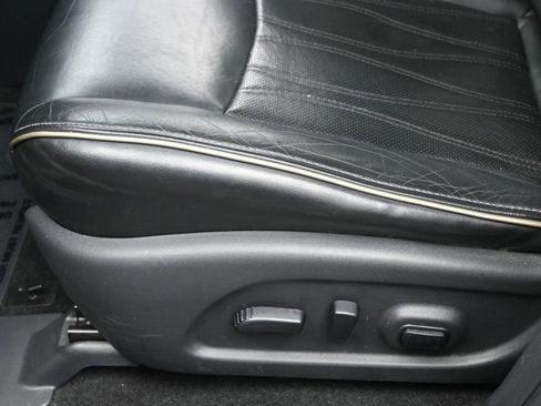 Used 2017 INFINITI QX60 Luxe w/ Deluxe Technology Package image 18