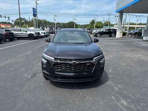 New 2026 Chevrolet Trax RS w/ Driver Confidence Package FWD image 13