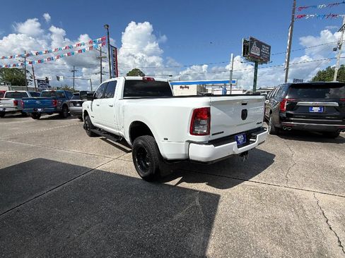 Used 2024 RAM 3500 Big Horn w/ Night Edition AWD/4WD image 4