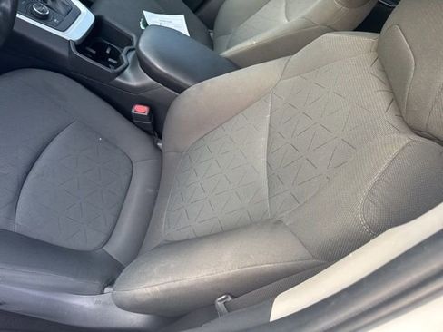 Used 2024 Toyota RAV4 XLE image 9