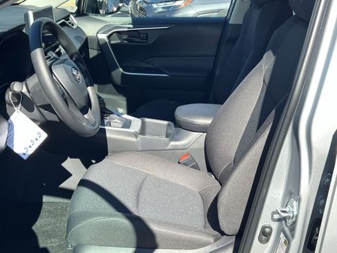 New 2025 Toyota RAV4 LE image 7