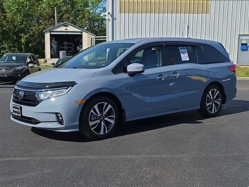 Certified 2024 Honda Odyssey Touring image 5