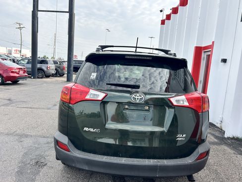 Used 2013 Toyota RAV4 XLE AWD/4WD image 4