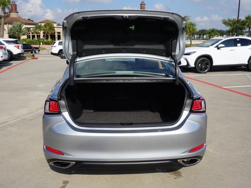 Certified 2024 Lexus ES 350 w/ Premium Package image 35