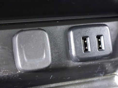 Used 2019 GMC Yukon Denali w/ Denali Ultimate Package image 29