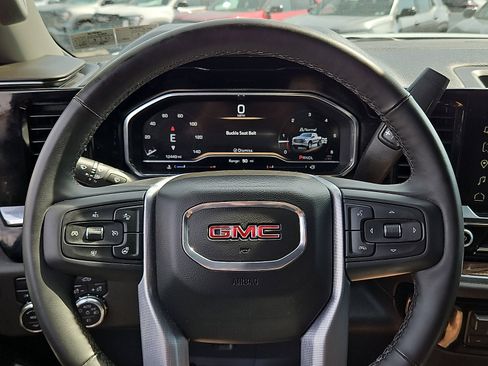 Certified 2025 GMC Sierra 1500 Elevation image 18