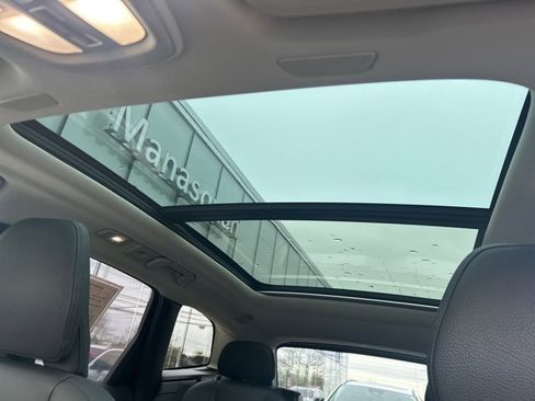 Certified 2025 Volvo XC60 B5 Plus image 25