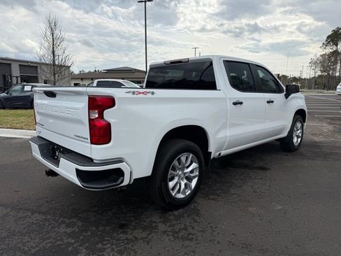 Used 2024 Chevrolet Silverado 1500 Custom image 11