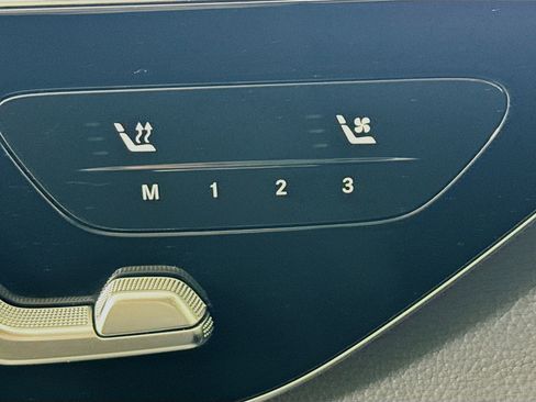 Used 2026 Mercedes-Benz GLC 300 image 22