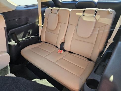 Used 2020 Ford Explorer Limited w/ Class III Trailer Tow Package image 32