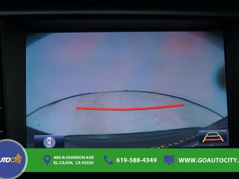 Used 2018 Toyota RAV4 Limited w/ Advanced Technology Package FWD image 9