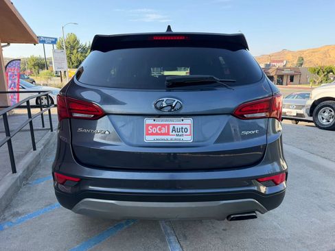 Used 2018 Hyundai Santa Fe Sport w/ 2.4L Value Package 02 FWD image 4