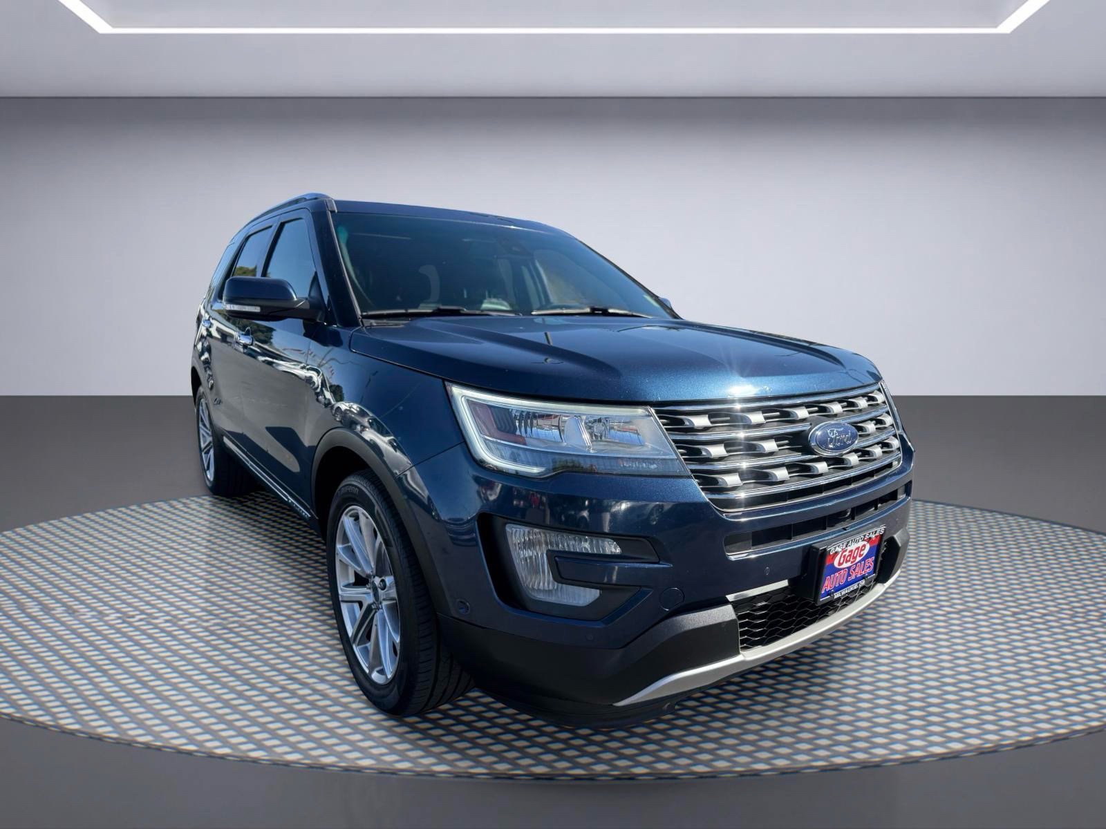 Used 2017 Ford Explorer Limited w/ Equipment Group 303A AWD/4WD image 10
