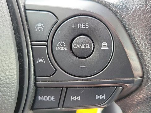 Used 2024 Toyota Corolla LE FWD image 30