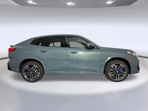 Used 2025 BMW X2 xDrive28i w/ Premium Package AWD/4WD image 8