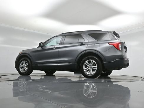 Certified 2022 Ford Explorer XLT w/ Class IV Trailer Tow Package image 54