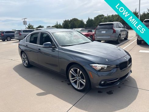 Used 2017 BMW 330i Sedan RWD image 3