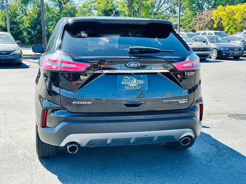 Used 2019 Ford Edge Titanium w/ Equipment Group 301A AWD/4WD image 6