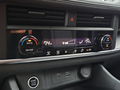 Certified 2023 Nissan Rogue SV AWD/4WD image 15