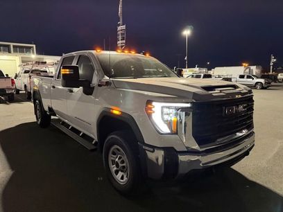 New 2026 GMC Sierra 3500 Pro w/ Convenience Package