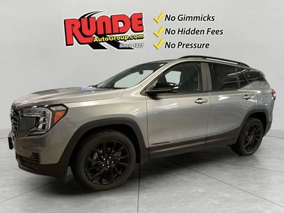 Used 2023 GMC Terrain SLE w/ Driver Convenience Package