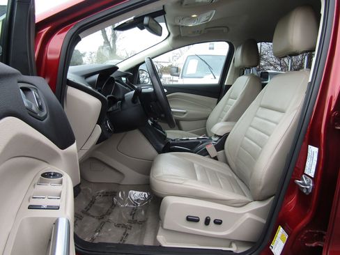 Used 2016 Ford Escape Titanium image 18