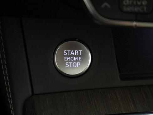 Used 2024 Audi Q5 e Premium Plus image 45