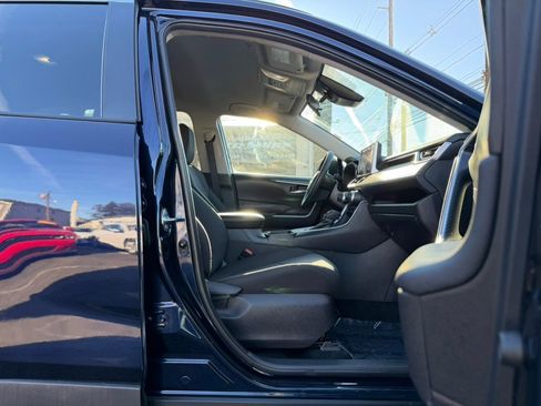 Used 2024 Toyota RAV4 XLE image 20