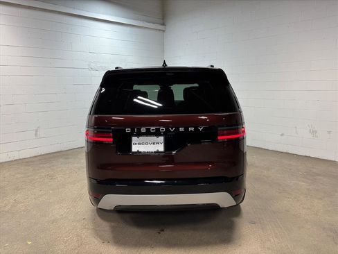 New 2026 Land Rover Discovery Limited Edition image 8