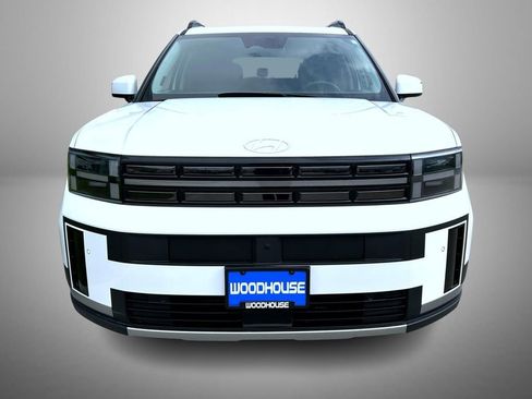 Used 2024 Hyundai Santa Fe Limited AWD/4WD image 2