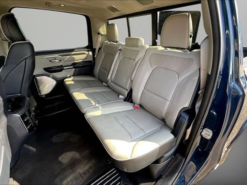 Used 2022 RAM 1500 Limited AWD/4WD image 23