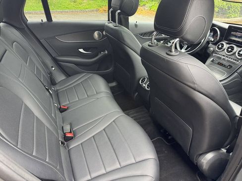 Used 2017 Mercedes-Benz GLC 300 4MATIC image 19